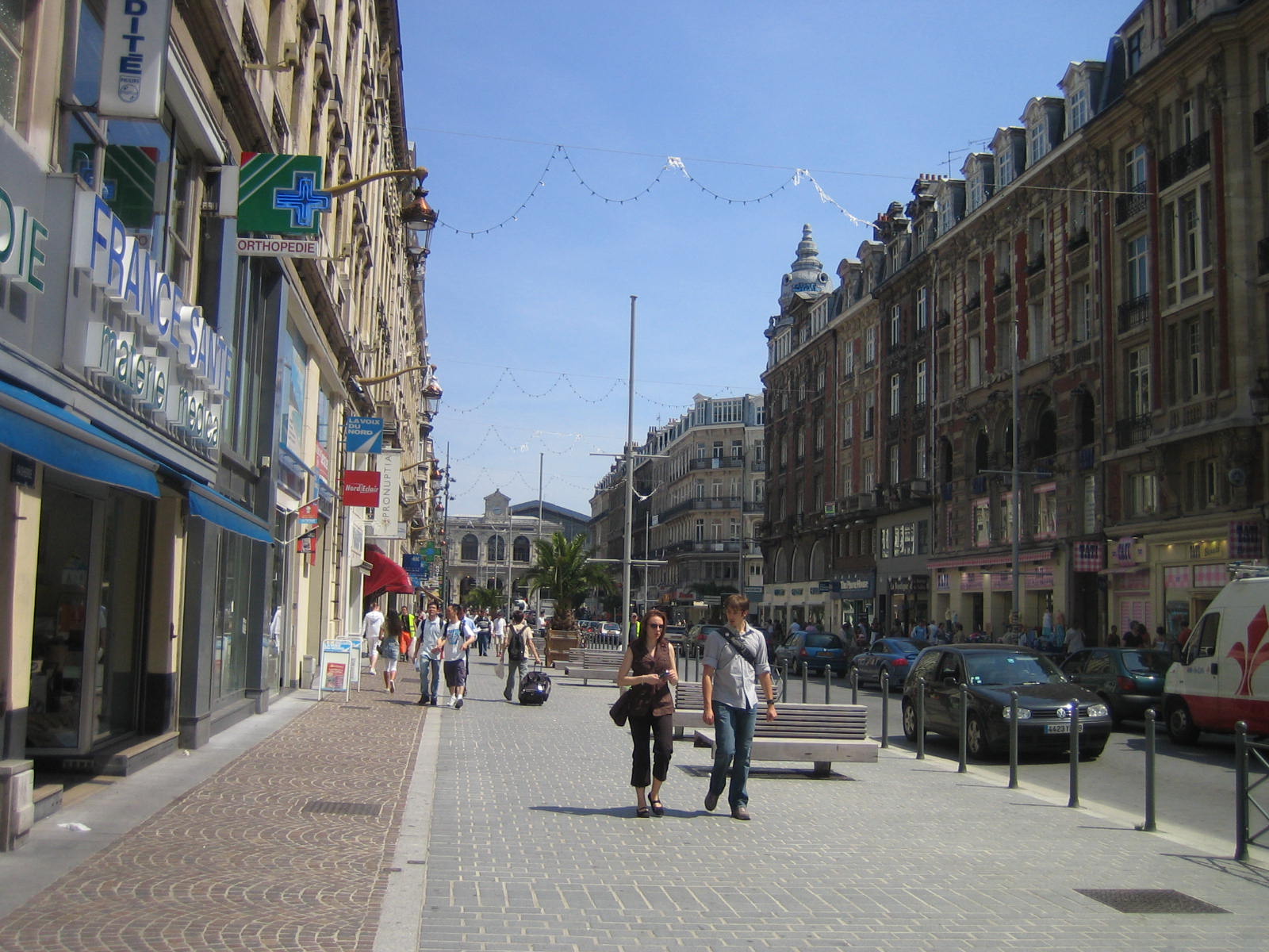 Attractive pedestrianized areas 